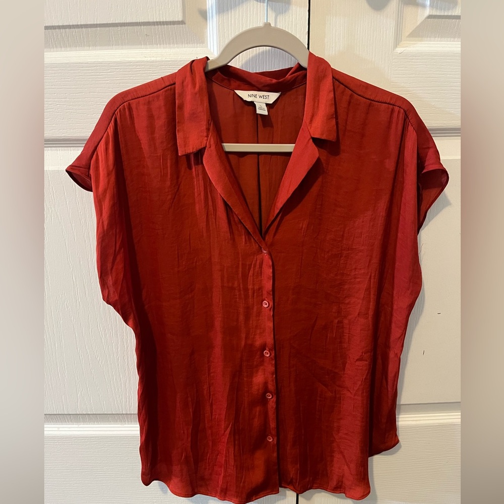 Women’s Nine West Top